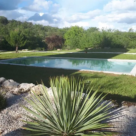 La Ferme De Roquedure 3*