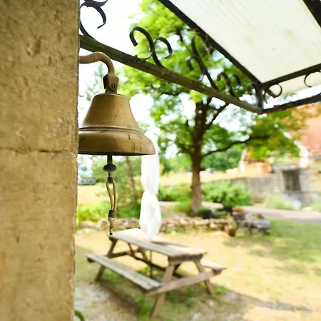Pensjonat La Ferme De Roquedure *